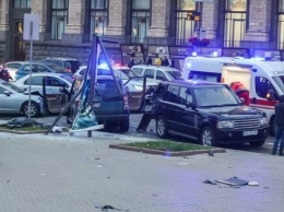Двое погибших, трое травмированных: что известно о резонансном ДТП на Майдане в Киеве