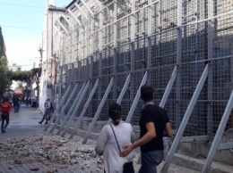 В Турции в результате землетрясения погибли 12 человек, более 400 - пострадали