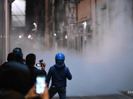 Во Флоренции протестовали против карантина, есть задержанные