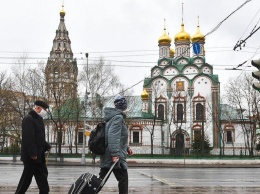 Мясников сравнил Москву с "погрузившейся во мрак" из-за коронавируса Европой