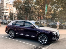 В Украине засняли эксклюзивный внедорожник Bentley