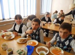 В Николаеве готовы заплатить 120 миллионов за питание в школах и детсадах в 2021 г. - вдвое дороже, чем в текущем году