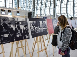 В аэропорту Симферополь проходит фотовыставка «Россия. Полет через века»