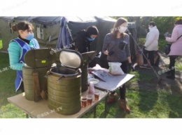 В Мелитополе начали бесплатно кормить бездомных (фото, видео)