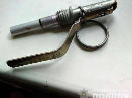 В Запорожской области продавец наркотиков припас запал от гранаты
