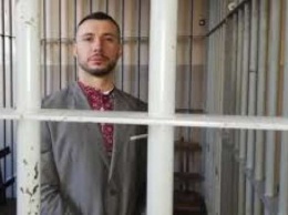 Украинский боец забрал с собой из тюрьмы 20 килограммов "любви людей"