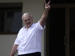 Лукашенко о санкциях ЕС: "Я не парюсь"
