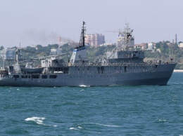 Неподалеку от Николаева проходит ходовые испытания судно ВМС «Балта», отремонтированное ССЗ «НИБУЛОН»