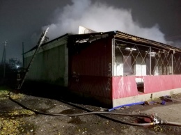 В Первомайском районе горело неэксплуатируемое здание (ФОТО)