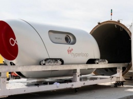 В США провели первые испытания вакуумного поезда Hyperloop с пассажирами
