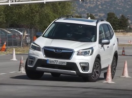 Кроссовер Subaru Forester проверили на «лосином тесте» (видео)