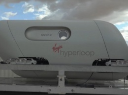 Первый заезд Hyperloop с пассажирами (видео)
