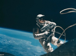 На аукцион Christie's выставили коллекцию раритетных снимков космоса