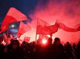 Марш независимости в Польше перерос в битву националистов с полицией