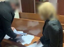 В Одессе задержали нотариуса, подозреваемую в переоформлении квартир на мошенников