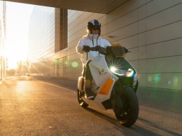 BMW показала электрический скутер