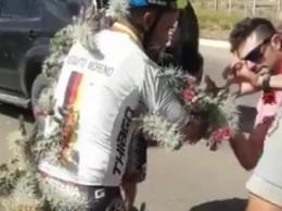 В Аргентине велосипедист поранился тысячами игл кактуса (видео)