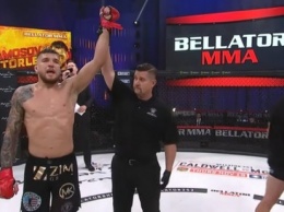 Амосов победил Сторли на Bellator 252