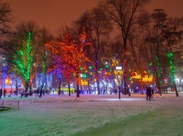 Как в Днепре украсят парки к Новому году за 2,2 миллиона гривен