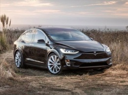 Автомобили Tesla перейдут на новейшие графические чипы AMD