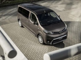 Toyota создала практичный электромобиль: 9 пассажиров и 330 км