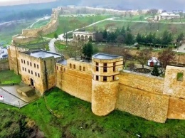 Рухнула стена древнейшей крепости России