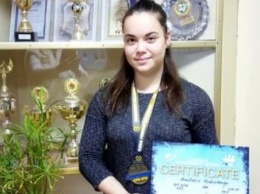 Школьница с Киевщины стала чемпионкой Европы по пауэрлифтингу