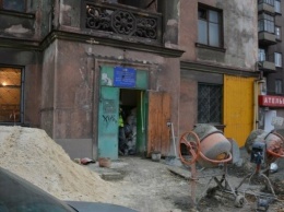 В Мариуполе бывший ЖЭК реконструируют под квартиры для переселенцев, - ФОТО