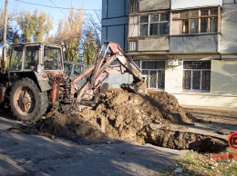 Ожидайте гололед: в Днепре на Софьи Ковалевской прорвало трубу теплотрассы