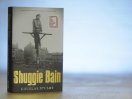 Лауреатом Букеровской премии стал дебютный роман шотландца Дугласа Стюарта