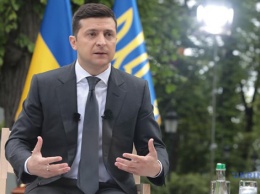 Украинцы готовы бороться за правду, главное слово будет не за политиками - Зеленский