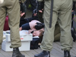 Протесты в Минске: силовики применили спецсредства против демонстрантов (ВИДЕО)