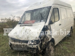 В Запорожской области угнали и разбили автомобиль "Новой почты"