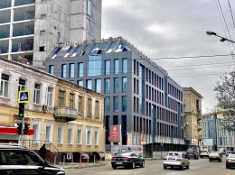 Клон "Пассажа": появилось новое здание в центре Днепра
