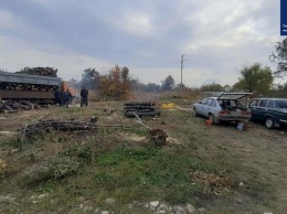 В одном из микрорайонов Николаева полиция обнаружила "КАМАЗ" с незаконно спиленными деревьями,- ФОТО