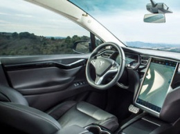 В Tesla Model X обнаружили уязвимости, позволяющие украсть авто за считанные минуты
