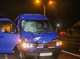 Смерть под колесами авто: под Днепром микроавтобус насмерть сбил пешехода
