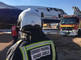 В Испании загорелся пассажирский самолет (видео)
