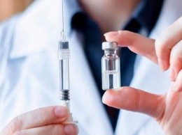 Российскую вакцину от COVID-19 можно покупать дешевле и быстрее, чем на Западе, - Молчанов