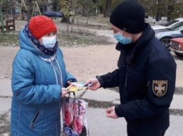 Олешковские спасатели рассказывали о безопасности в зимний период