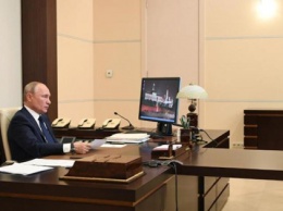 СМИ: Путин боится коронавируса и засел в "бункере"