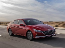 «Заряженный» Hyundai Elantra N нового поколения заметили на тестах (ВИДЕО)