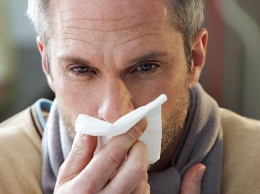 Не потеря нюха: врач удивил самым первым симптом коронавируса