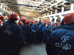 В «ДНР» рабочие завода «Силур» устроили стихийную забастовку, - ФОТО
