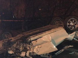 В Каменец-Подольском в жутком ДТП погибли два человека (фото, видео)