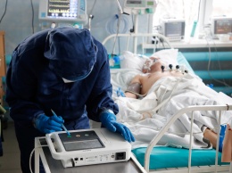 "Медиазона": с апреля в коронавирусных больницах умерло 75 тысяч человек