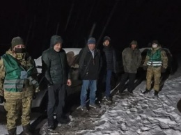 На Львовщине задержали россиянина с группой нелегалов