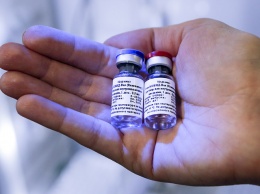 Израильская больница пытается избавиться от российской вакцины от коронавируса