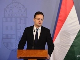 Венгрия пожаловалась НАТО из-за Закарпатья