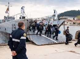 Сотни тысяч моряков застряли в море из-за пандемии